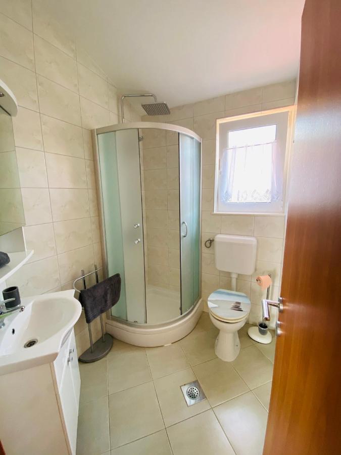 Apartmani-joe * Podglavica